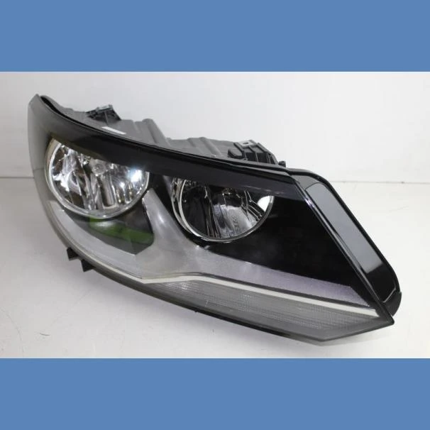 VW TIGUAN 2012- RH HEADLIGHT FOR SALE IN KENYA