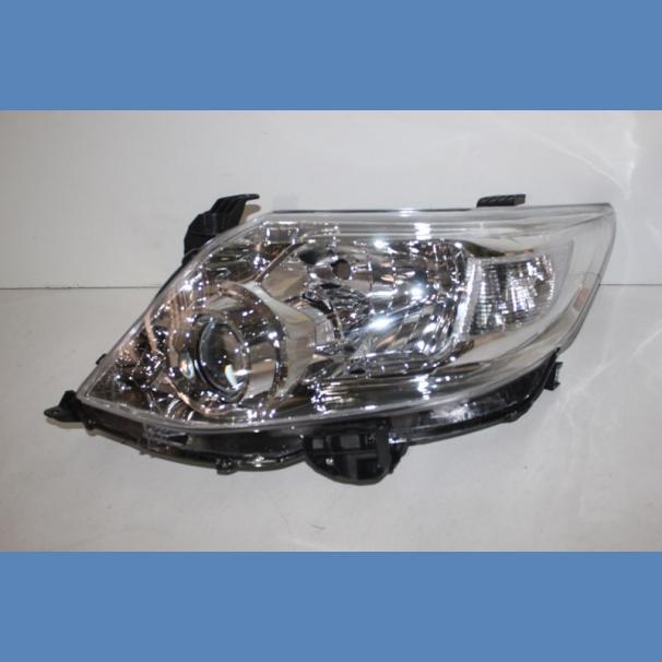 Toyota Fortuner 2011–2013 Left-Hand Side Headlight for Sale in Kenya