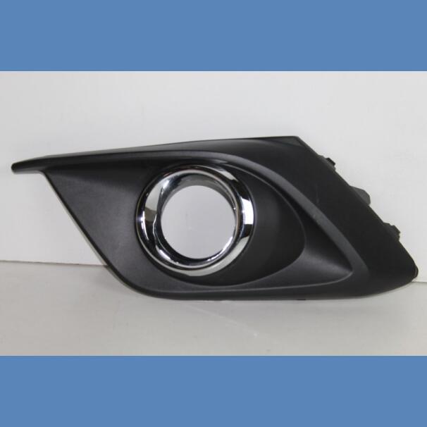 2008 Mazda 3 Left Front Fog Lamp Cover For Sale in Kenya
