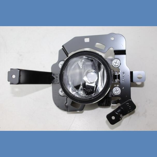 Mitsubishi Triton 2012 Left Front Fog Lamp For Sale in Kenya