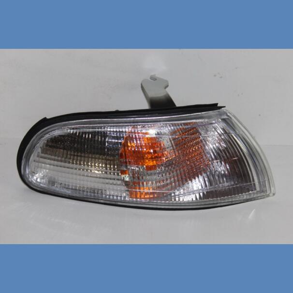 MAZDA 626  Front Corner Lamp - Right Hand Side 