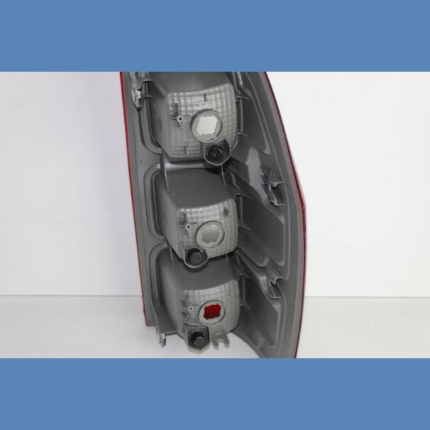 FORD RANGER WILDTRAK TAIL LIGHT RHS For Sale in Kenya