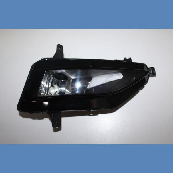 VW GOLF FRONT FOG LAMP RHS For Sale in Kenya