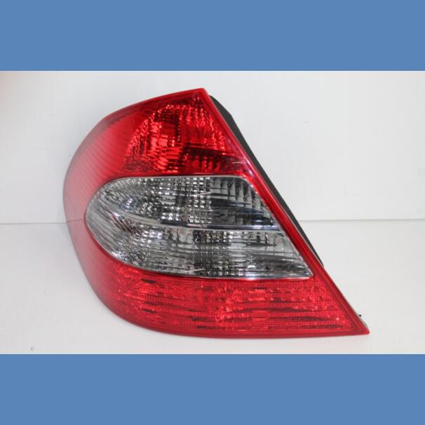 MERCEDES-BENZ W211 2006-2009 TAIL LAMP RR For Sale in Kenya