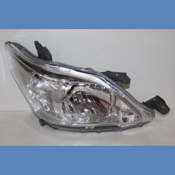Toyota Innova 2011–2016 Right-Hand Side (RH) Headlamp for Sale in Kenya