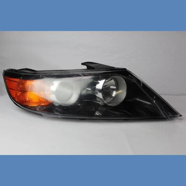 Hyundai Santa Fe Right Front (RF) Headlight for Sale in Kenya