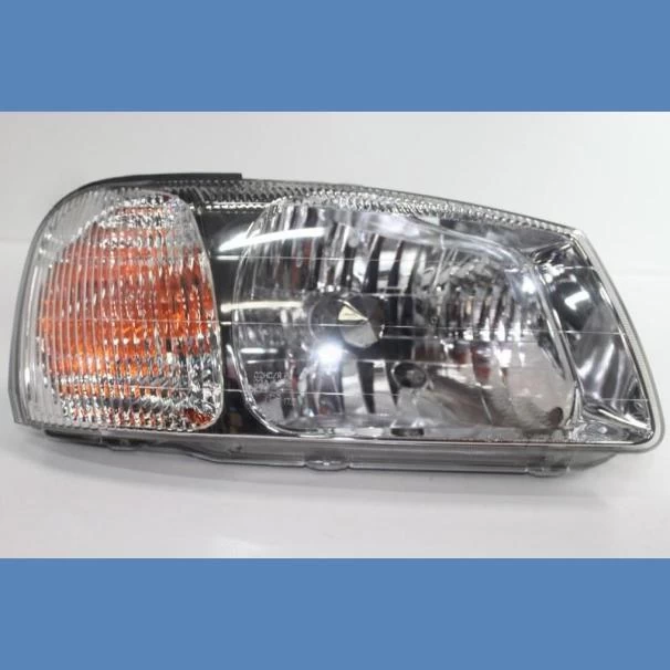 Hyundai Accent MK3 Right Front Headlight for Sale in Kenya