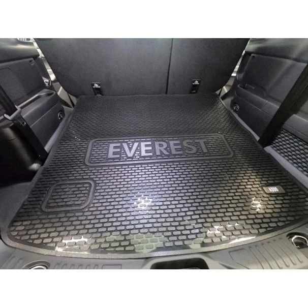 Ford Everest Floor Mats for Sale in Kenya - Premium Grade for 3rd Generation
