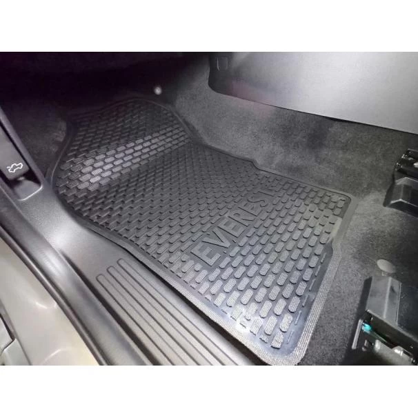 Ford Everest Floor Mats for Sale in Kenya - Premium Grade for 3rd Generation